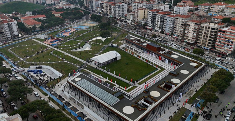 Bergama Millet Bahçesi Açılışı: İnan'dan Eleştiriler ve Sosyal Konut Hedefleri