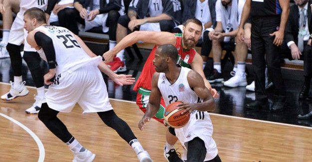 Beşiktaş Akatlar’da Karşıyaka’yı Mağlup Etti!
