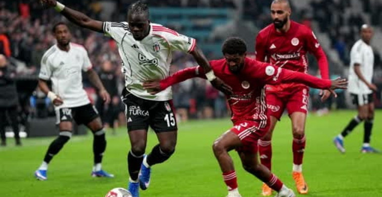 Beşiktaş, Antalyaspor'u 4-2 Yenerek Öne Geçti