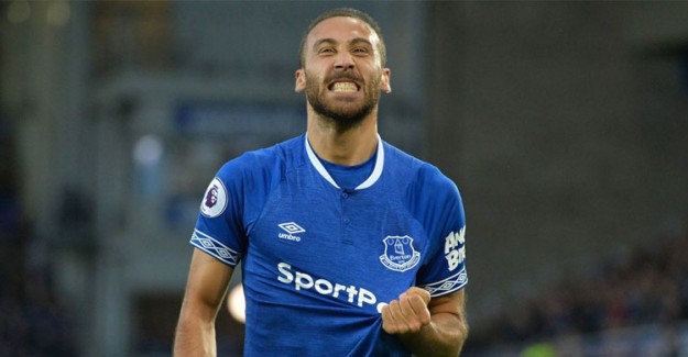 Beşiktaş Cenk Tosun'u Geri Alıyor! İşte Detaylar!