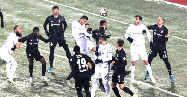 Beşiktaş, Erzurumspor Karşılaşmasının Muhtemel ilk 11'leri