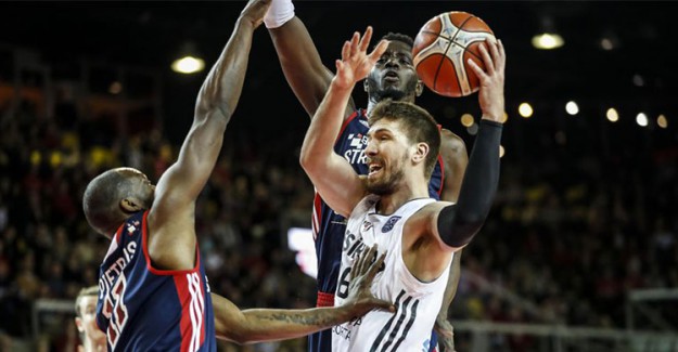 Beşiktaş, Fransa’dan Galip Döndü!