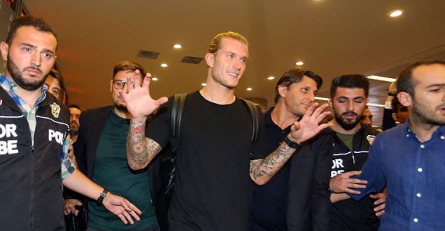 Beşiktaş, Karius İçin İmza Töreni Düzenleyecek!