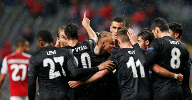 Beşiktaş Lens Ve Boyd İle Yolları Ayırmak İstiyor