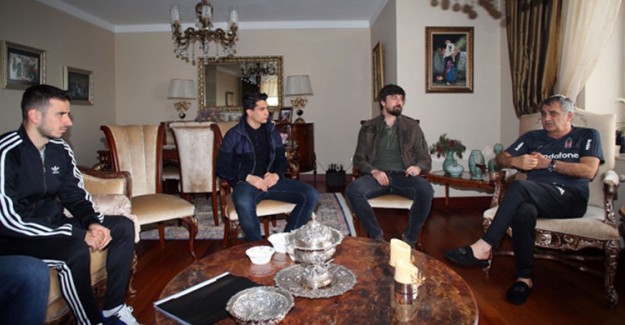 Beşiktaş Takım Kaptanlarından Şenol Güneş'e Ziyaret!