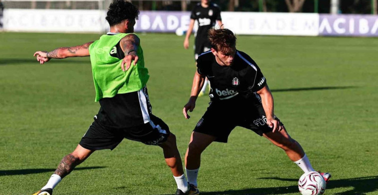 Beşiktaş, yeni sezon hazırlıklarına çift antrenmanla devam etti