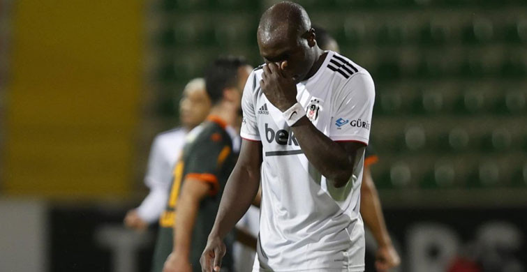 Beşiktaş'a Aboubakar'dan Kötü Haber