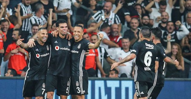 Beşiktaş'a Derbi Öncesi Kötü Haber! Yıldız Oyuncu Kadrodan Çıkarıldı