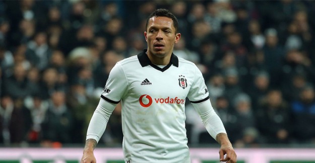 Beşiktaş'ın Eski Oyuncusu Adriano Porto'ya Gidiyor!