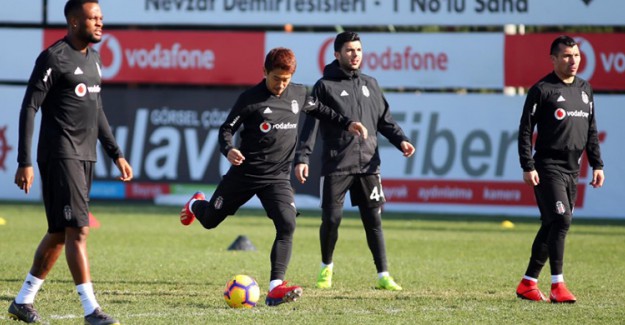 Beşiktaş’ta İmza Şöleni! Kagava ve Burak Yılmaz İmzayı Atıyor