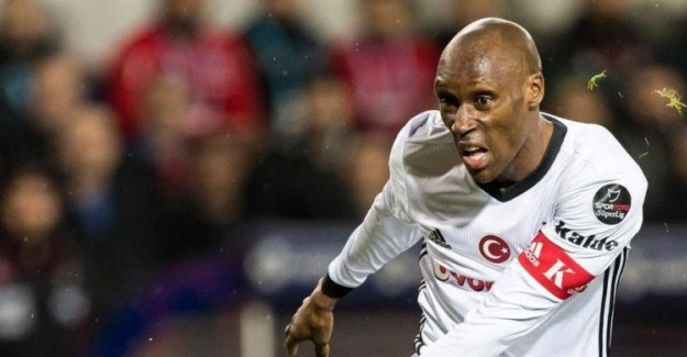 Beşiktaş'ta Sakatlık Şoku! Atiba Hutchinson Kamptan Ayrıldı!