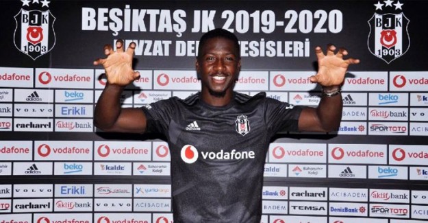 Beşiktaş'tan Abdoulay Diaby'nin Boyu Eleştirilerine Yanıt: ''1 Santim Daha Uzun''