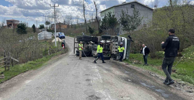 Beton Mikseri Devrildi, 1 Kişi Yaralandı