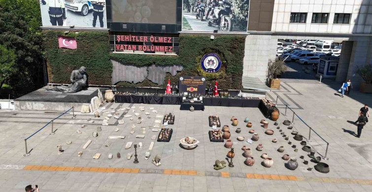 Beykoz’da ele geçirilen 10 bini aşkın eser ve sikkeler sergilendi