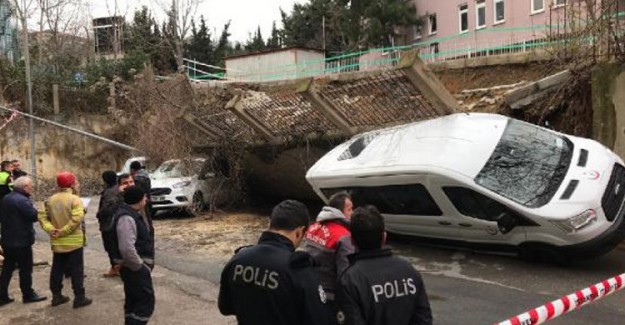 Beykoz'da İstinat Duvarı Çöktü, Olay Yerinde Çalışmalar Devam Ediyor