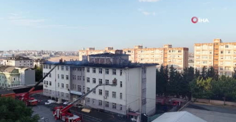 Beylikdüzü'nde 4 katlı okulda çıkan yangın havadan görüntülendi