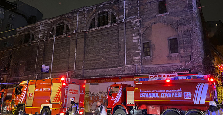 Beyoğlu’nda kilise yangını:  Çok sayıda ölü ve yaralılar var