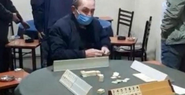 Beyoğlu'nda Kıraathanede Yakalanan 23 Şahıs Para Cezasına Çarptırıldı