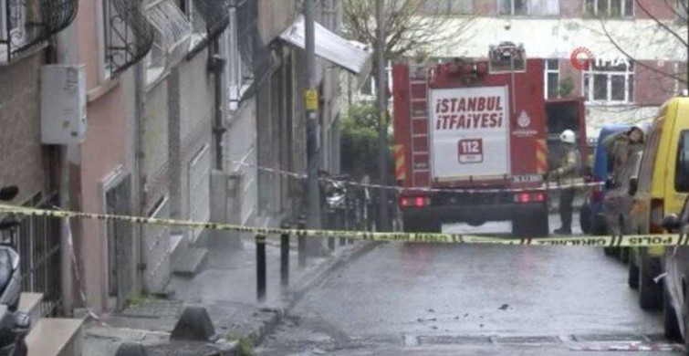 Beyoğlu'nda korkutan patlama! Yeraltı kablolarında patlama meydana geldi
