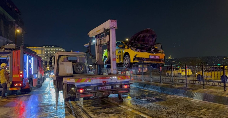 Beyoğlu'nda Takside Yangın Paniği