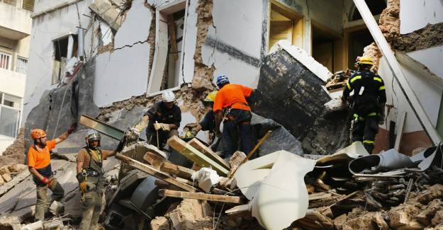 Beyrut’taki Patlamadan 1 Ay Sonra Enkaz Altından Nabız Sinyalleri Alındı