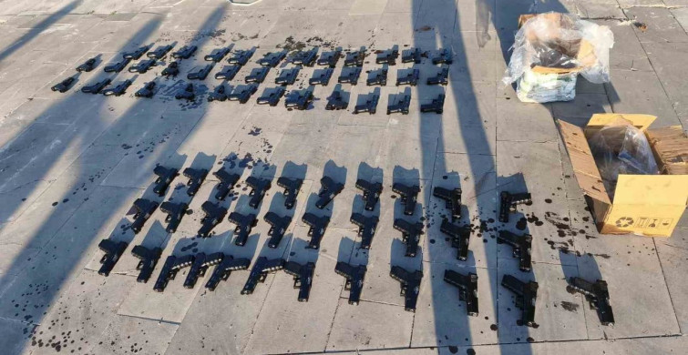 Beyşehir'de durdurulan araçta 70 adet kaçak tabanca ele geçirildi