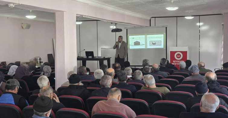 Beyşehir’de Hacı Adaylarına Seminer Düzenlendi