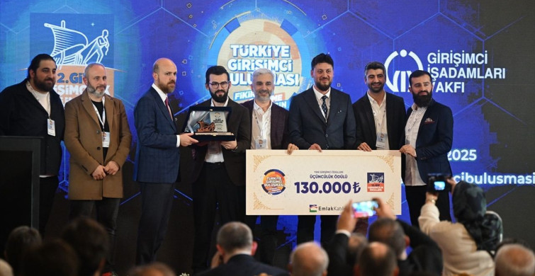 Bilal Erdoğan, 12. GİV Girişimcilik Ödülleri'nde Ekonomi ve Girişimciliği Değerlendirdi