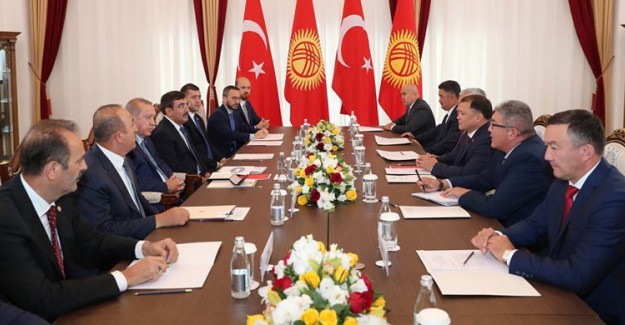 Bilal Erdoğan'ın Kırgızistan Gezisindeki Pozisyonu Belli Oldu!