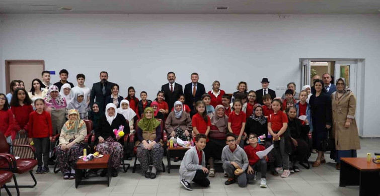 Bilecik Huzurevi'nde Anneler Günü Kutlaması
