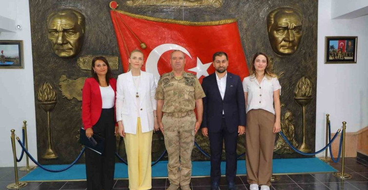 Bilecik İl Jandarma Eğitim Komutanlığı’na beslenme dostu belge