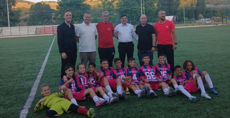 Bilecik U11 liginde şampiyon 4 Eylülspor oldu