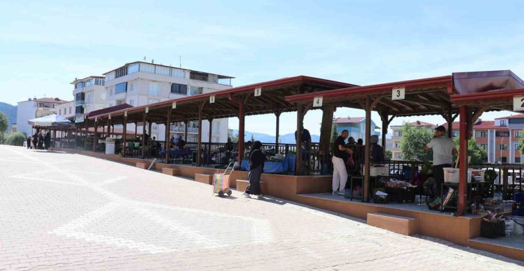 Bilecik’in osmaneli ilçesinde köylü pazarı hizmete açıldı