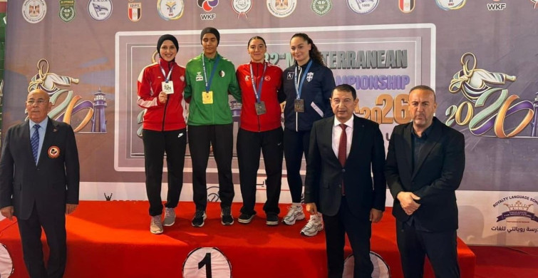 Bilecikli milli sporcu tuğba çürük, akdeniz karate şampiyonasında tarihe geçti