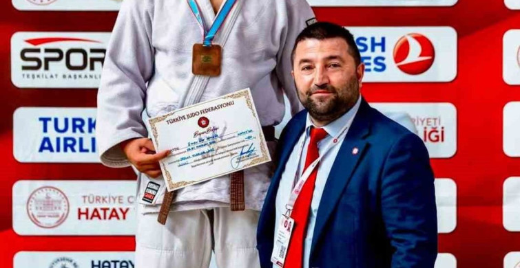 Bilecikli sporcu Eymen Efe Demiröz, Türkiye üçüncüsü oldu ve Avrupa Kupası'na katılma hakkı kazandı