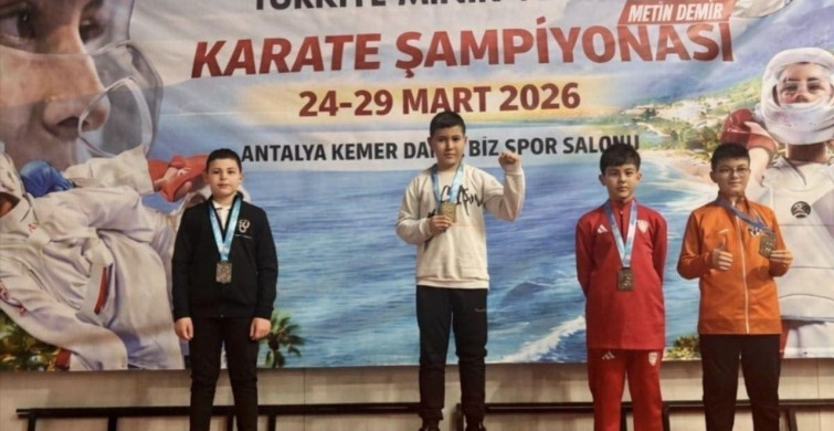 Bilecikli Sporcu Musab Yağız Kurnaz, Türkiye Karate Şampiyonası'nda Bronz Madalya Kazandı