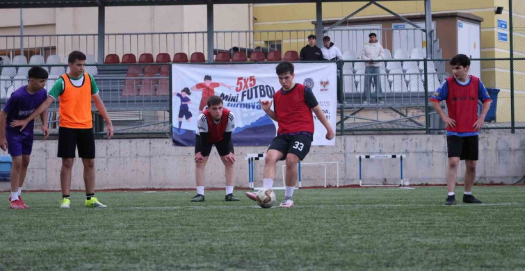 Bilecik'te 5x5 Futbol Turnuvası Başladı