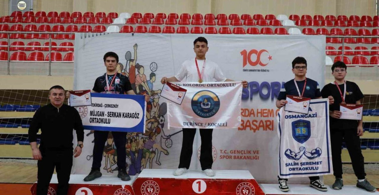 Bilecik'te Bilek Güreşi Müsabakaları Tamamlandı