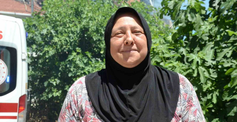 Bilecik'te çatı yangını sırasında itfaiyeci yaralandı
