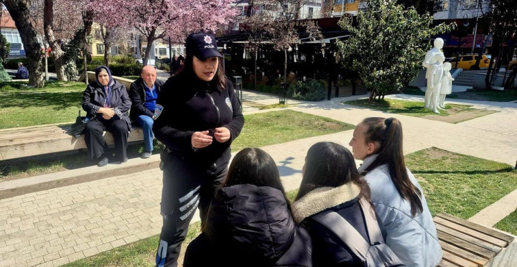 Bilecik'te Dolandırıcılık Uyarısı ve Bilgilendirme Etkinliği