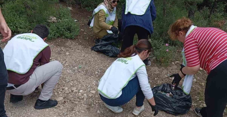 Bilecik'te Gençler Doğaya Sahip Çıktı