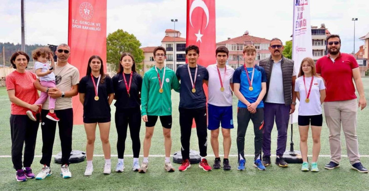Bilecik'te Gençlik Haftası Atletizm Yarışmaları Tamamlandı