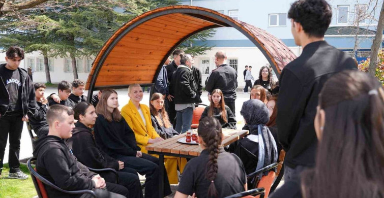 Bilecik'te Hibe Kepçe İlk Kez Okulda Kullanıldı