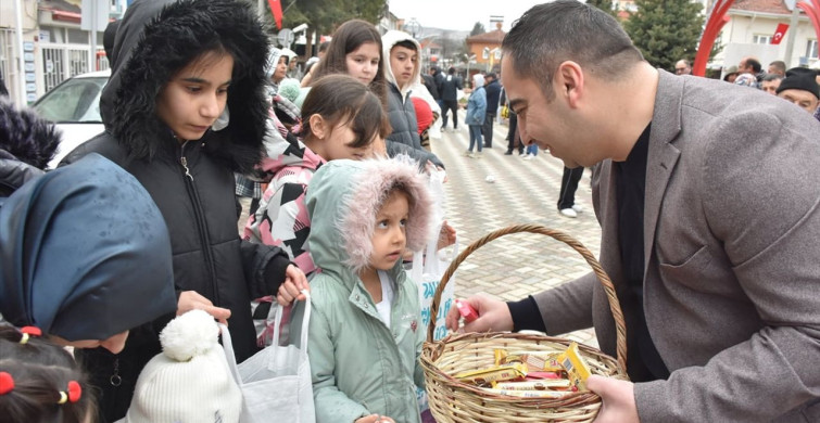 Bilecik'te İki Asırlık Şeker Dağıtma Geleneği