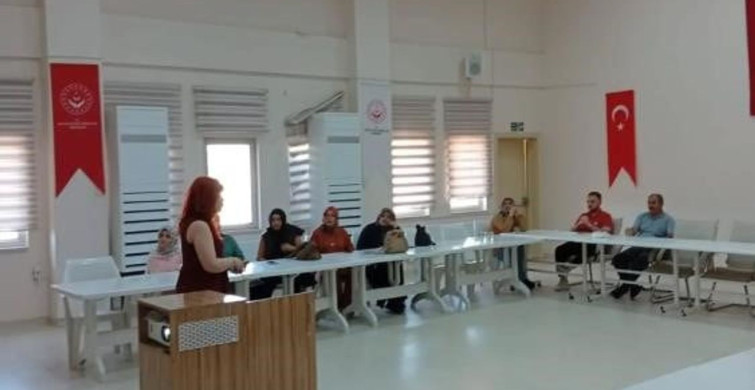 Bilecik’te kumar bağımlılığı ve çocuk yetiştirme eğitimi verildi