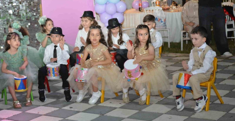 Bilecik’te minik öğrencilerin mezuniyet töreni coşkuyla kutlandı