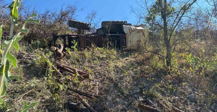 Bilecik'te odun çekerken traktörün altında kalan şahıs yaralandı