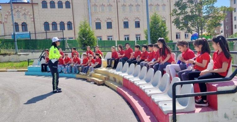 Bilecik'te Öğrencilere Trafik Eğitimi