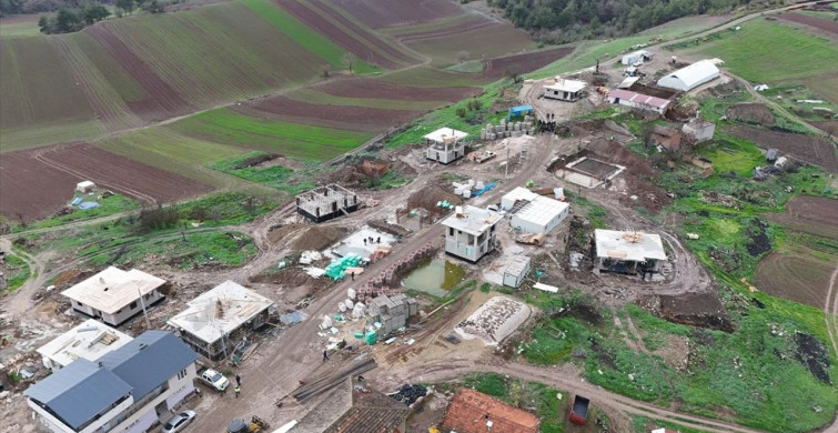 Bilecik'te Orman Yangını Sonrası Konut İnşaatları Devam Ediyor