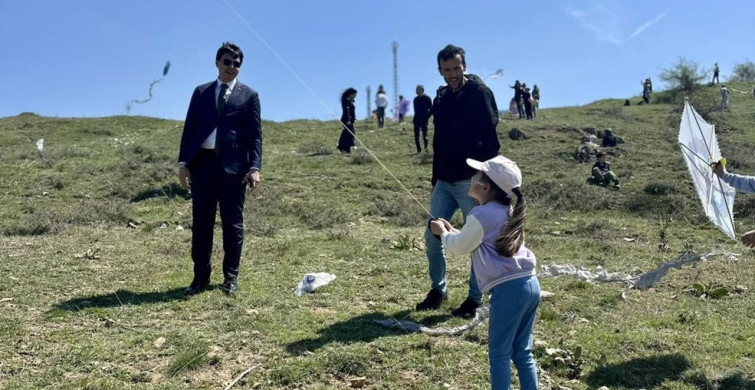 Bilecik'te Uçurtma Şenliği Coşkusu